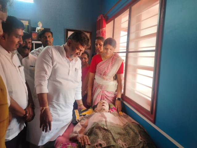 Leelavathi health update, DK Shivakumar visit