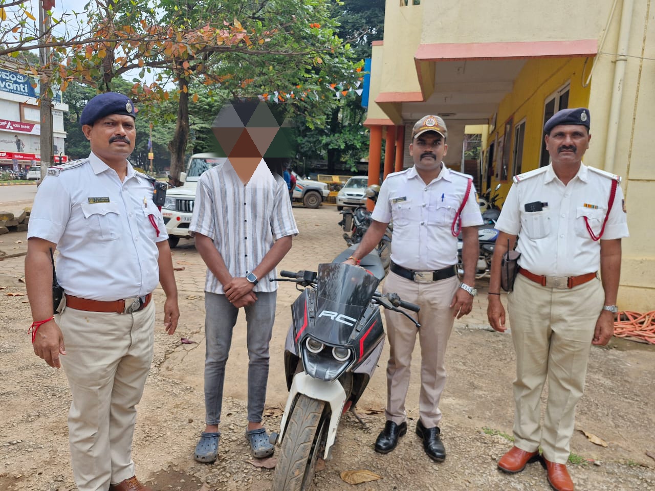 East Traffic Police with accused biker in Hubballi