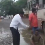 Viral Video CPI leader takes mud bath in Ahmed Nagar, Nagar