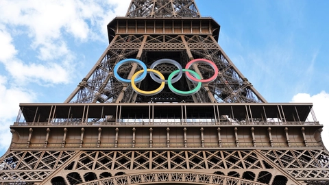 Eiffel Tower Olympic Rings